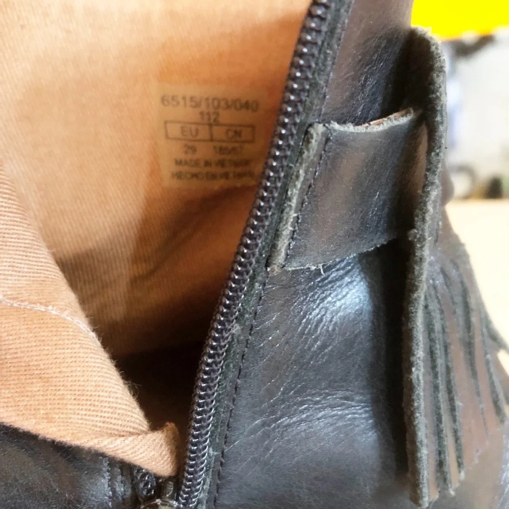 Zara girls black leather fringe ankle boots 11.5